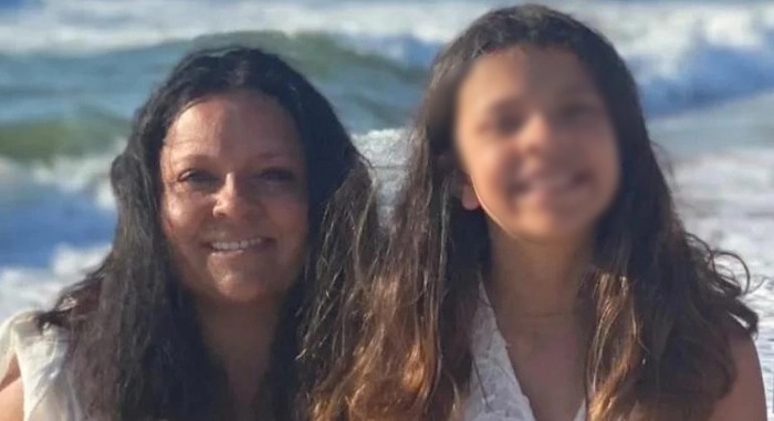 Bà Cynthia và con gái Juliana. Ảnh: Metro