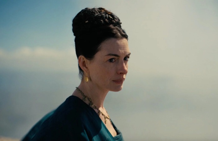 Anne Hathaway trong The Odyssey, bộ phim được đánh giá là cơ hội sáng giá nhất để nữ diễn viên trở lại đường đua Oscar.&nbsp;