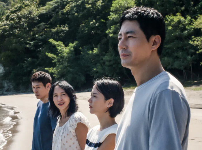 Possible Love dẫn đầu danh sách với 100% điểm trên Rotten Tomatoes và 93 điểm Metacritic.