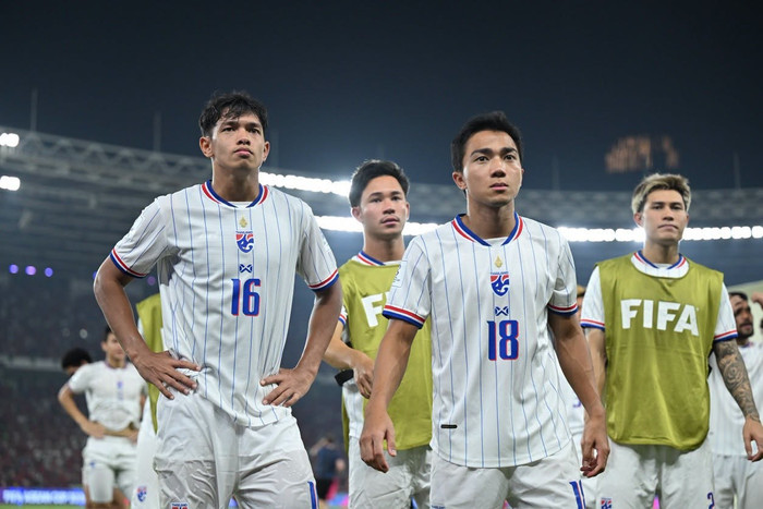 Thái Lan thất bại trước Indonesia, nhưng Chanathip vẫn nhận được nhiều sự tôn trọng nhờ cách người đội trưởng “Voi chiến” đối diện với thất bại. Ảnh: FAT