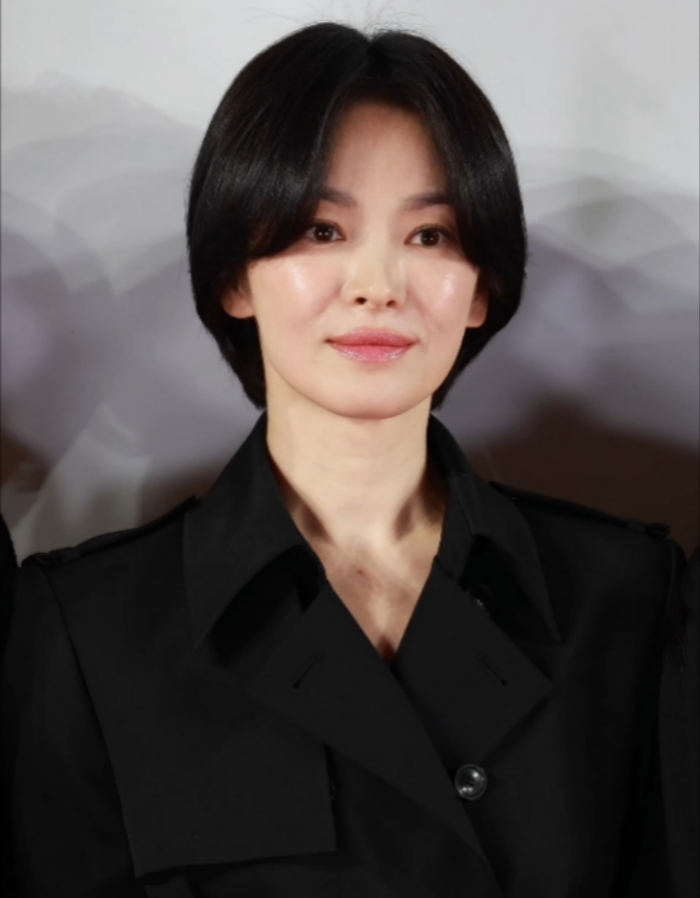 Ở tuổi 46, Song Hye Kyo vẫn là một trong những gương mặt nhận được nhiều sự quan tâm của làng giải trí xứ kim chi.&nbsp;
