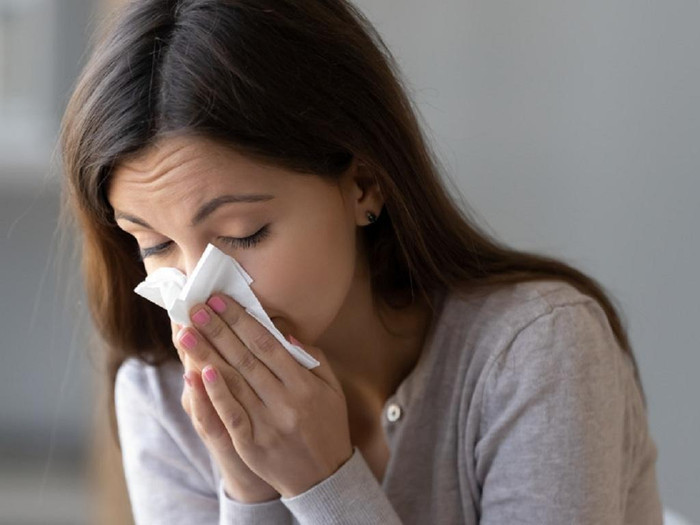 Cảm lạnh hay cúm mùa? 5 dấu hiệu giúp nhận biết sớm, nhiều người dễ nhầm Ảnh 1