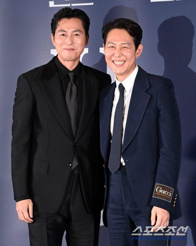 Jung Woo Sung từ chức giám đốc dù vẫn còn nhiệm kỳ tại công ty. (Ảnh từ Sports Chosun)