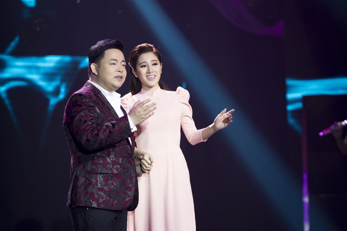 Quang Lê và Tố My là cặp song ca đầy ăn ý được khán giả yêu mến.