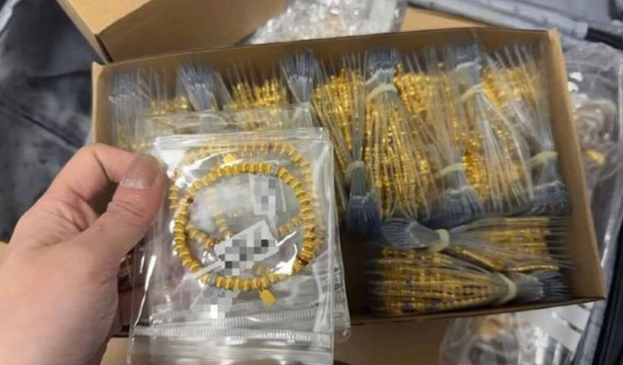 Phát hiện chiếc vali bị bỏ quên, bên trong chứa 12 ký vàng trị giá 70 tỷ đồng Ảnh 2