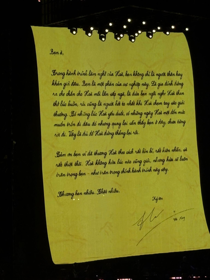 Trực tiếp fan concert Hòa Minzy: Nghệ sĩ Xuân Hinh và dàn sao đổ bộ Ảnh 1