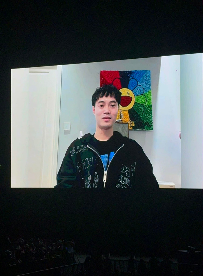 Trực tiếp fan concert Hòa Minzy: 'Chấn động' màn song ca với Quốc Thiên Ảnh 2