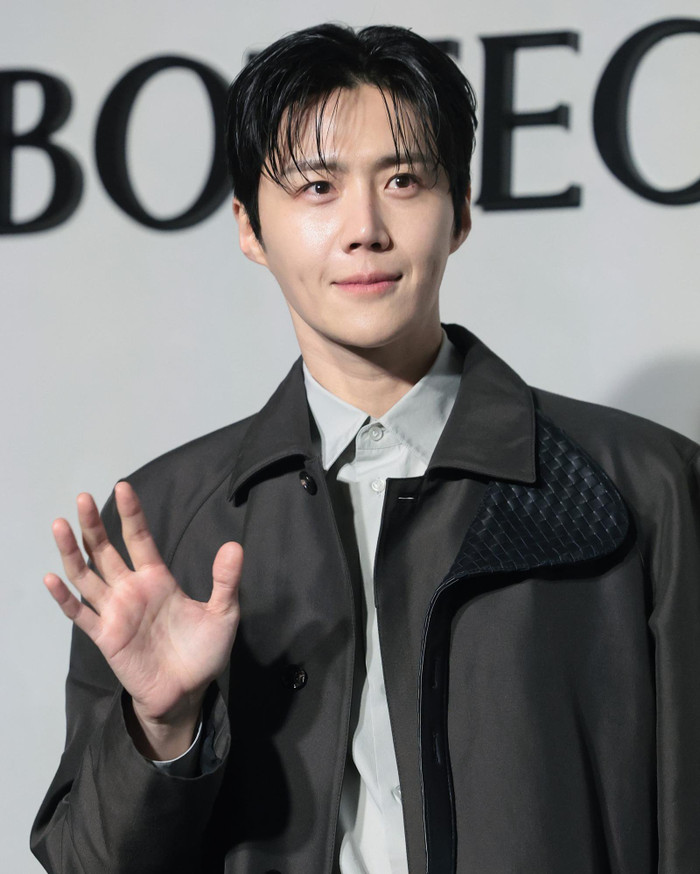 Công ty quản lý của Kim Seon Ho phủ nhận tin đồn nam diễn viên trốn thuế. Ảnh: News1