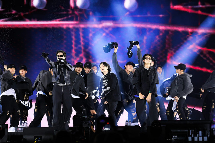 HYBE lên tiếng làm rõ tin đồn xoay quanh concert tái xuất của BTS Ảnh 3