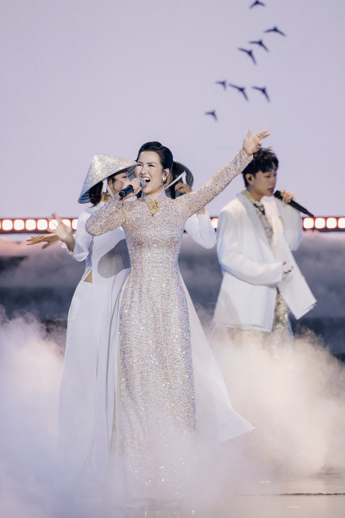 Võ Hạ Trâm nhận xét bản thân trong quá khứ: 'Cha mẹ nhận không ra luôn' Ảnh 3