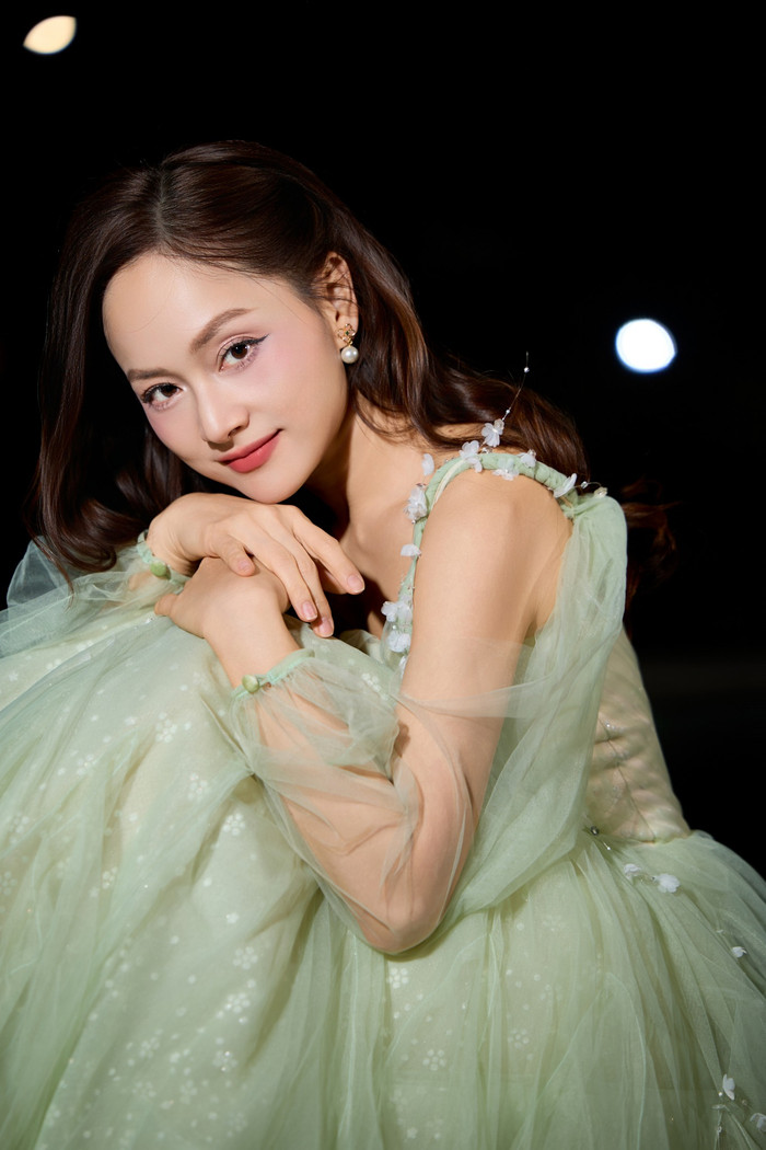 Lan Phương vừa nỗ lực đóng phim, điều hành công việc kinh doanh, vừa cố gắng chăm sóc hai con nhỏ. Ảnh: FBNV