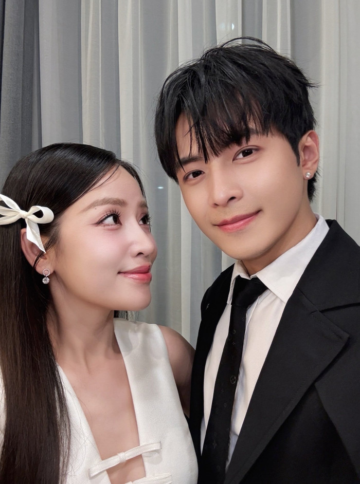 Puka và Gin Tuấn Kiệt đều bối rối khi vô tình nhận được thông điệp sẽ có thêm con trong năm nay. Ảnh: FBNV