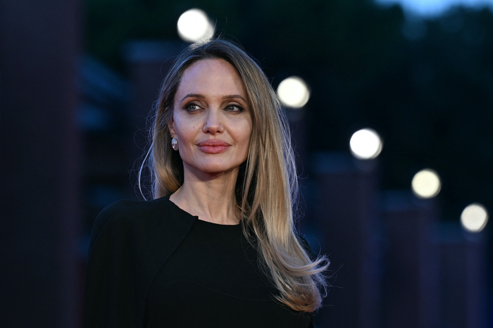 Angelina Jolie ở tuổi 50 vẫn là biểu tượng sắc đẹp và bản lĩnh của Hollywood.