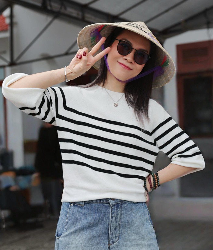 Mỹ Tâm thể hiện tâm trạng vui vẻ, hồ hởi khi làm thiện nguyện. Ảnh: FBNV