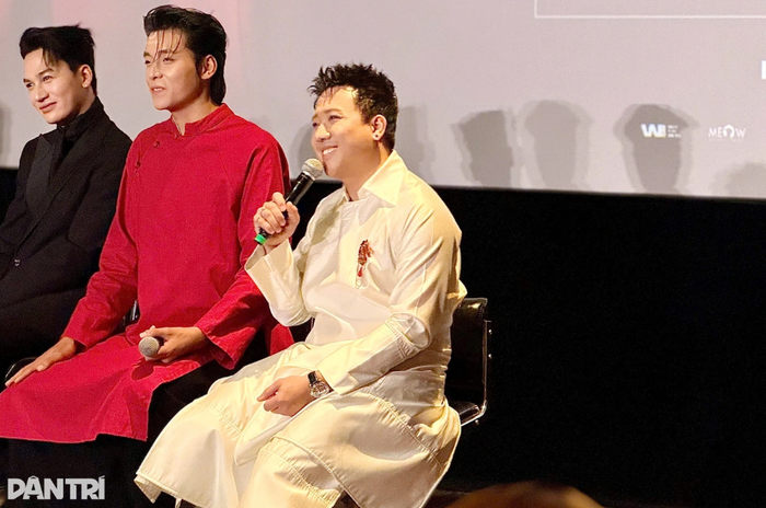 Nam đạo diễn tự tin khi nhắc lại thành tích của Mai (Ảnh: Báo Dân Trí)