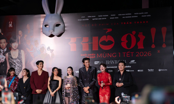 Trấn Thành cùng ê-kíp Thỏ ơi!! xuất hiện tại buổi công chiếu 12/2