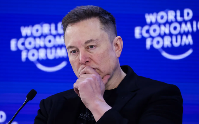 Elon Musk thực hiện việc sắp xếp lại bộ máy nhân sự tại công ty AI. (Ảnh: CNBC)
