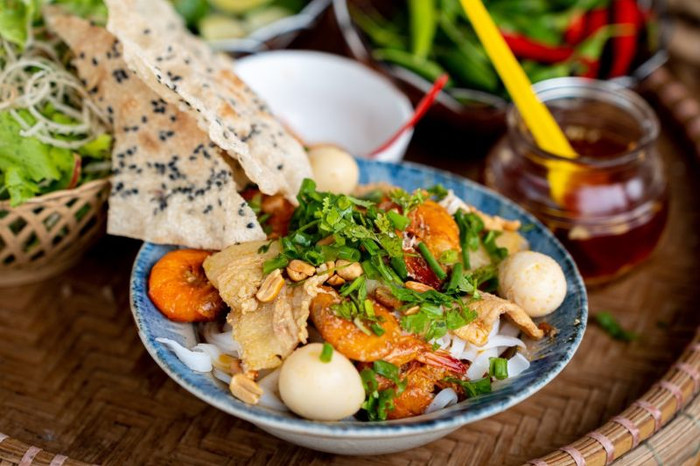 Tết này ghé Đà Nẵng - quê nhà Mỹ Tâm, đừng bỏ lỡ những hương vị làm nên không khí xuân Ảnh 4