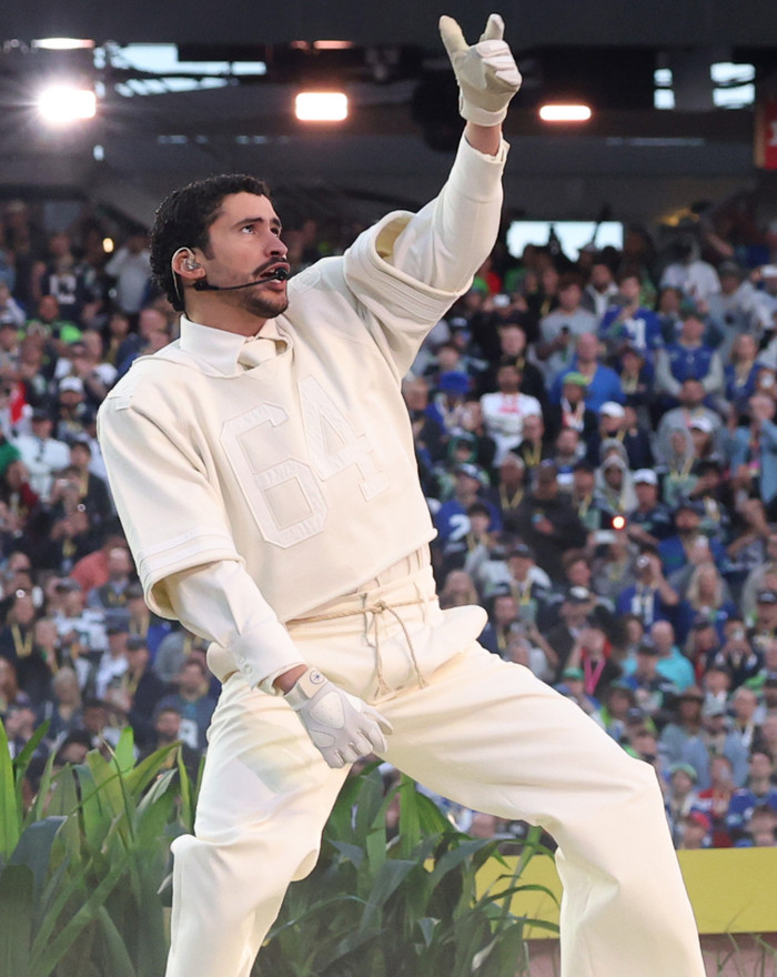 'Cú hích' khổng lồ của Bad Bunny sau Super Bowl LX Ảnh 2