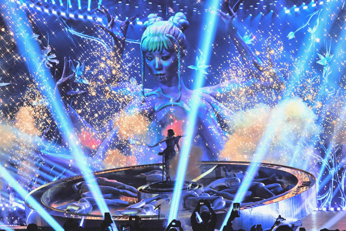 Thái Y Lâm đã đặt ra chuẩn mực concert quá khó cho nghệ sĩ châu Á Ảnh 15