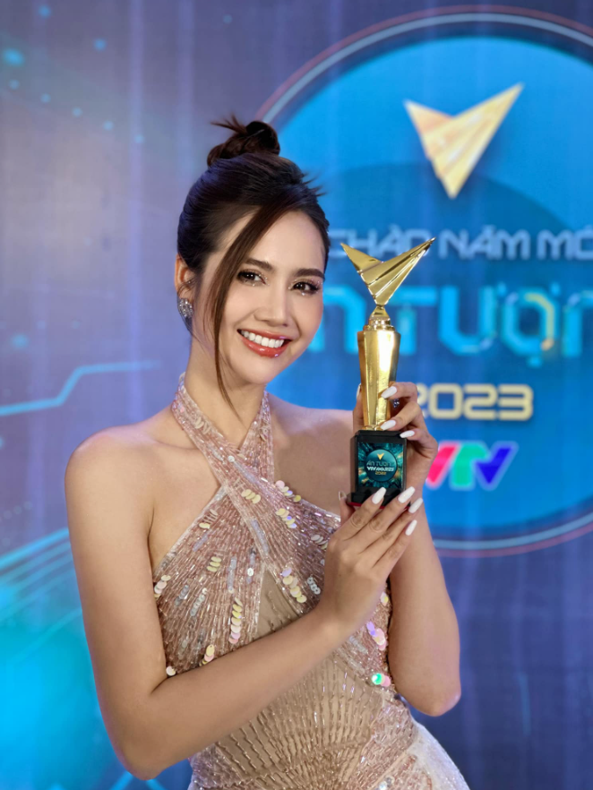 Huyền Lizzie trong vai Vân Trang, vai diễn giúp cô đoạt VTV Awards 2022