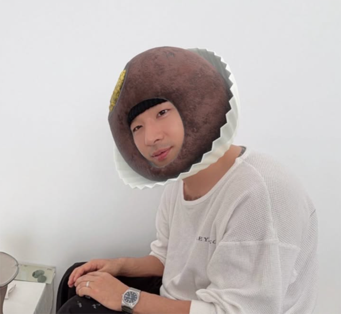 Hình ảnh mới đây của Taeyang.