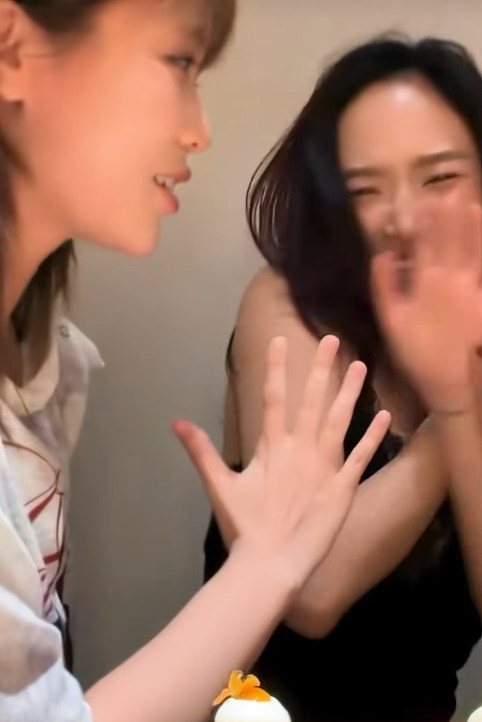 Tóc Tiên bị đứt dây áo trên sân khấu, nhiều người chứng kiến 'hoảng loạn' Ảnh 1