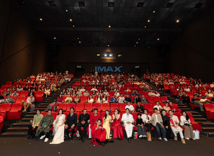 Dàn diễn viên Báu vật trời cho tại buổi họp báo