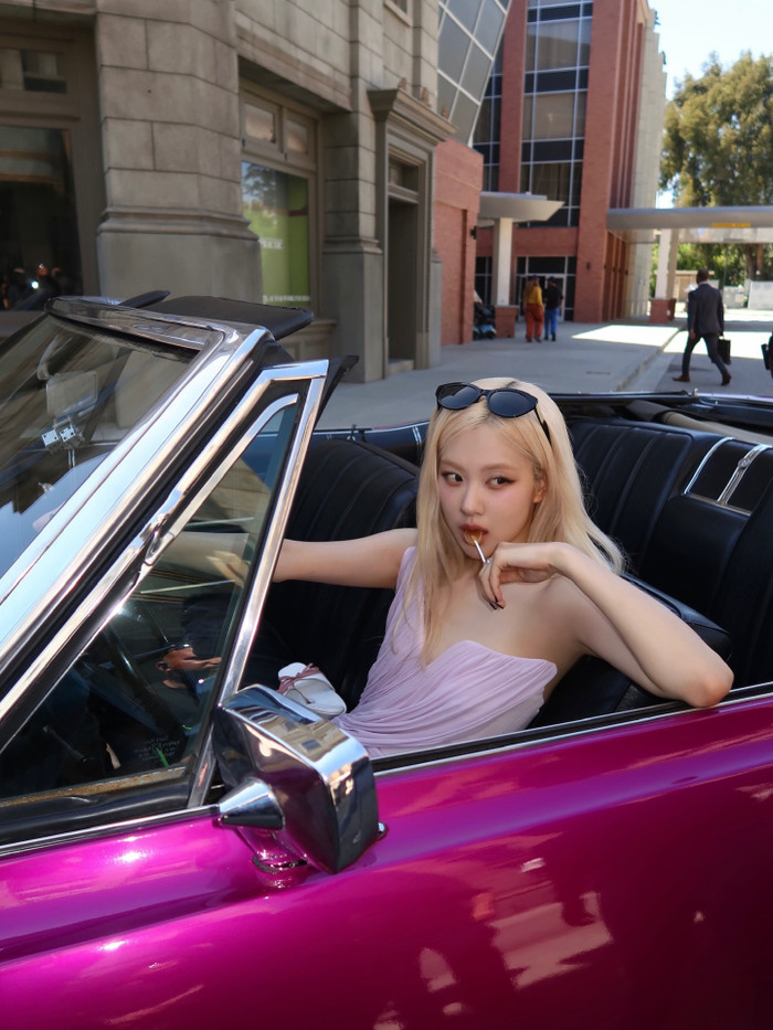 Cư dân mạng 'sốc nặng' trước nhan sắc của Rosé Ảnh 3