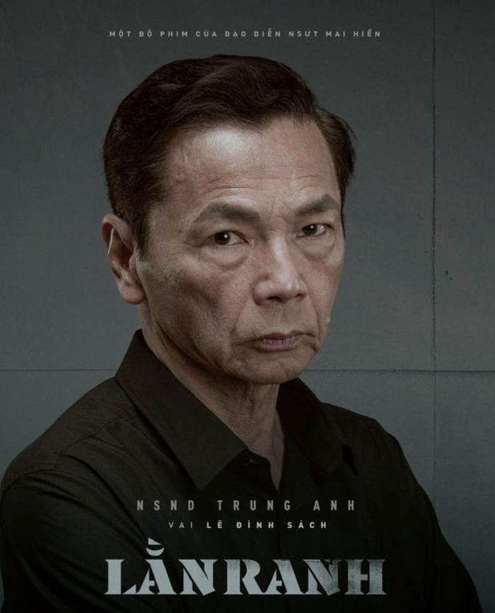 Trong năm 2025, NSND Trung Anh để lại dấu ấn mạnh mẽ với vai diễn Phó Bí thư Thường trực Tỉnh ủy Việt Đông trong phim chính luận Lằn Ranh.