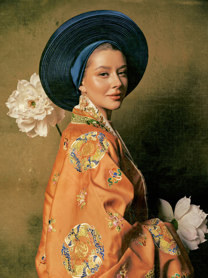 Hoa hậu Hoàn vũ Quốc tế diện Việt phục đón Tết Nguyên đán Ảnh 2