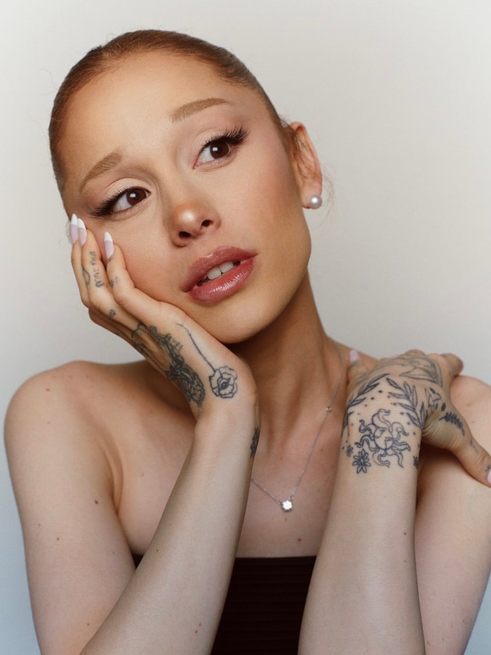 Ca khúc suýt bị Ariana Grande cho vào 'sọt rác' vì quá đau lòng khi hát Ảnh 2