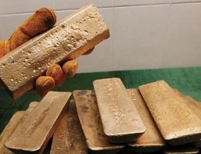 Người đàn ông ném 20 thỏi vàng giá 3,5 tỷ đồng vào thùng rác Ảnh 2