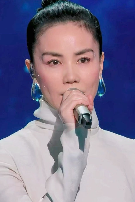 Thất vọng với 'Thiên hậu' Vương Phi Ảnh 3