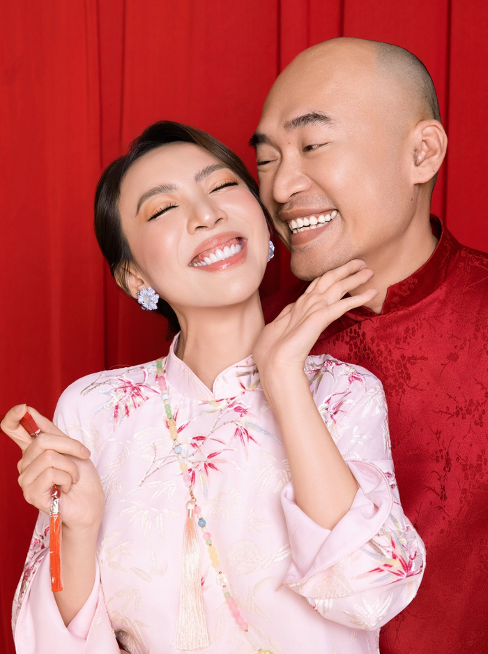 Thu Trang và Tiến Luật kín tiếng trong chuyện đời tư, ít khi chia sẻ về gia đình hay con cái với khán giả.