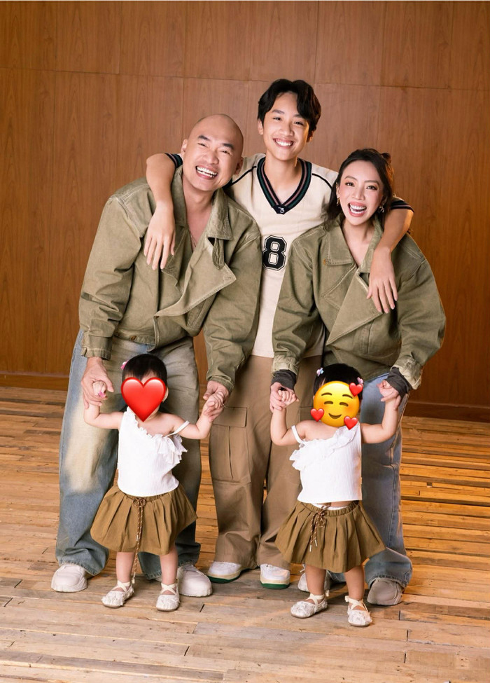 Loạt hình ảnh được Thu Trang chia sẻ khiến khán giả đặt nghi vấn vợ chồng cô đã âm thầm đón thêm thành viên mới.