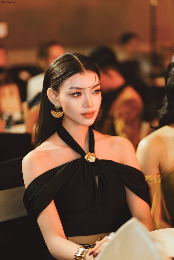 Thae Su Nyein thể hiện sự quyết tâm khi chuẩn bị tham gia Miss Cosmo 2026. Ảnh: FBNV