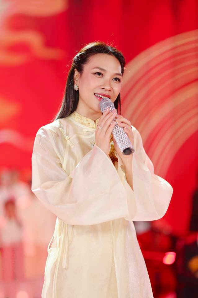 Gặp khán giả chưa từng nghe nhạc của mình, Mỹ Tâm có phản ứng gây chú ý Ảnh 3