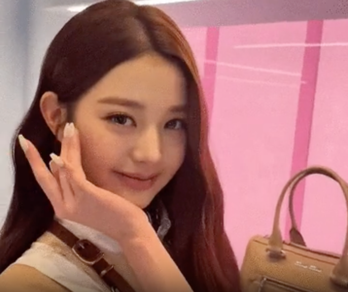 Jang Won Young bị nghi đã âm thầm sửa mũi. Ảnh chụp màn hình