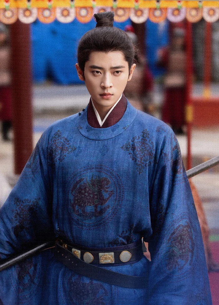 Dàn mỹ nam cổ trang 2026 lộ tạo hình mới: Thừa Lỗi lạnh lùng, Trương Lăng Hách phong trần Ảnh 1
