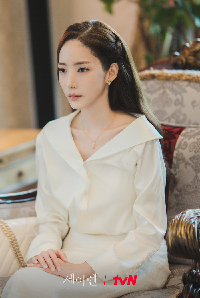 Tạo hình gầy gò của Park Min Young trong phim Siren Kiss. - Ảnh: tvN