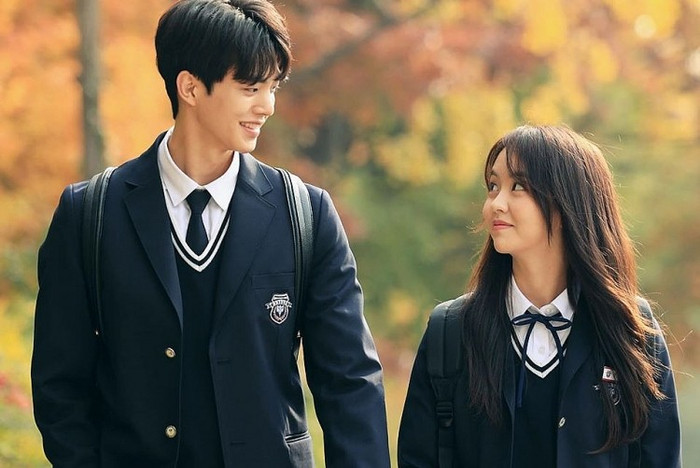 Cặp đôi Song Kang và Kim So Hyun từng được khán giả khen ngợi vì chemistry trong Chuông Báo Tình Yêu.