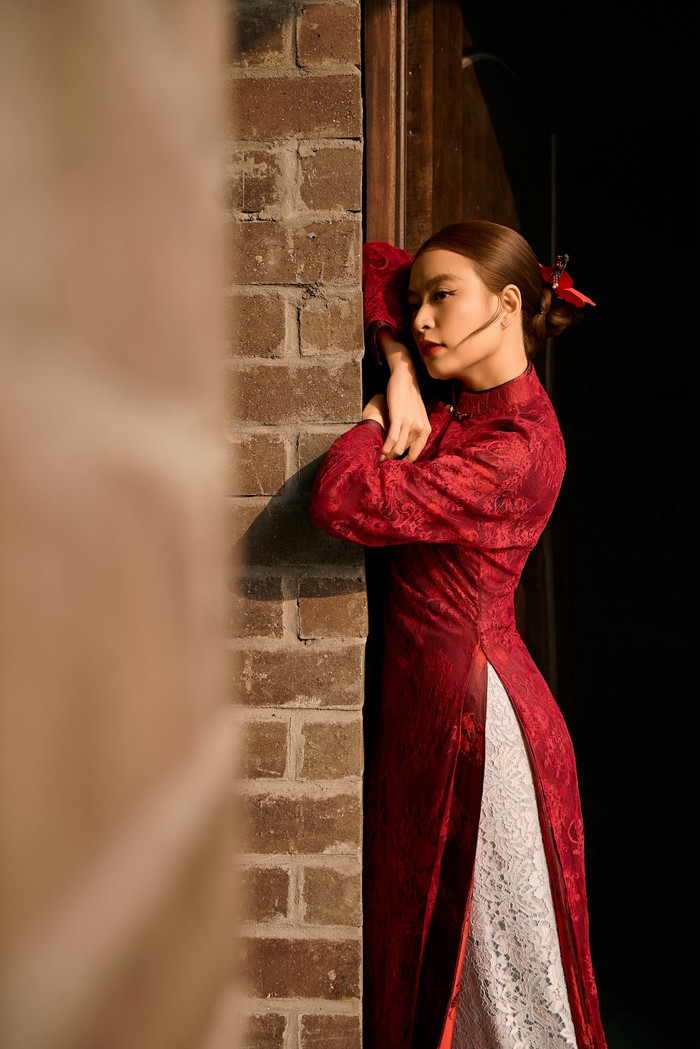 Bất ngờ hành động của Hoàng Thùy Linh khi gặp khán giả ngày đầu năm mới Ảnh 2