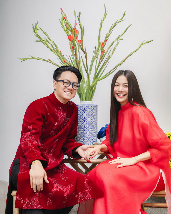 Thanh Hằng hạnh phúc đón Tết cùng với chồng làm nhạc trưởng. Ảnh: FBNV