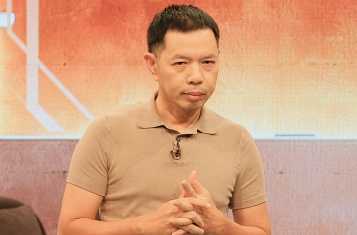 Việc Thái Hòa tái xuất với dự án Anh Hùng đang nhận được nhiều sự quan tâm từ công chúng.