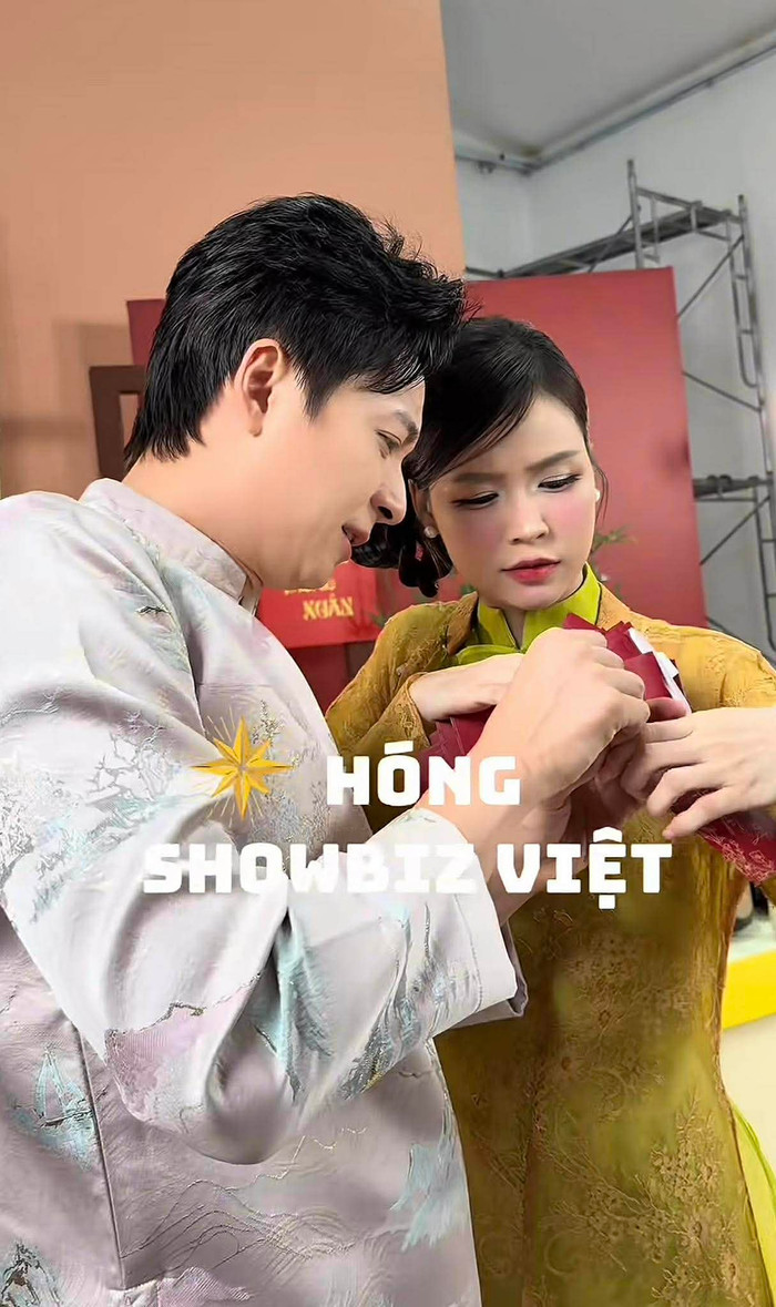 Sam hài hước nói về số tiền lì xì mà Ngô Kiến Huy bóc được. (Ảnh chụp màn hình từ TikTok Hóng Showbiz Việt)