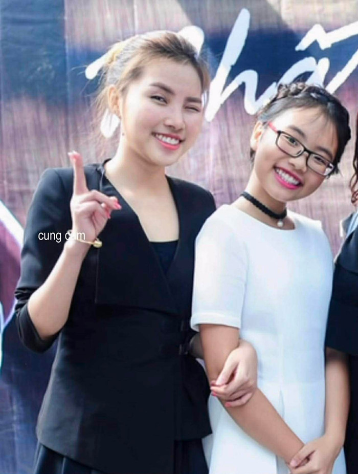 Chị gái đảm nhận vai trò stylist của Phương Mỹ Chi suốt nhiều năm qua.