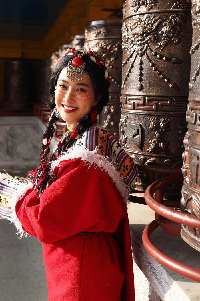 Nữ diễn viên chia sẻ hình ảnh trong chuyến du lịch đấu năm.