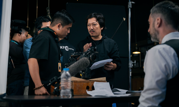 Trường Giang đảm nhận đồng thời vai trò sản xuất, đạo diễn và diễn viên chính