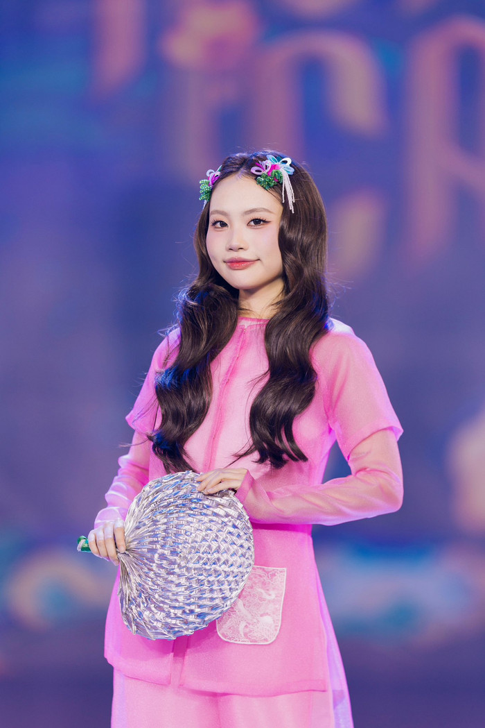 Phương Mỹ Chi đã làm việc chăm chỉ trong năm vừa qua. Ảnh: FBNV